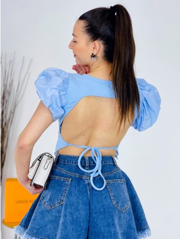 Női világoskék crop top "puffancs" ujjakkal és csupasz háttal