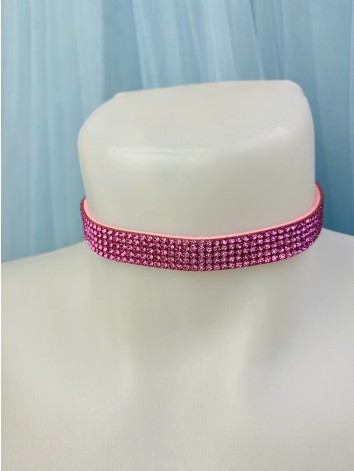 Női rózsaszínű choker