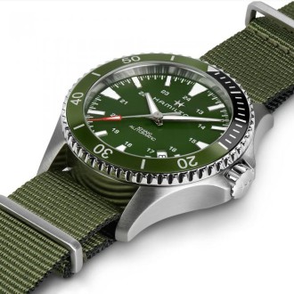 Hodinky Hamilton H82375961